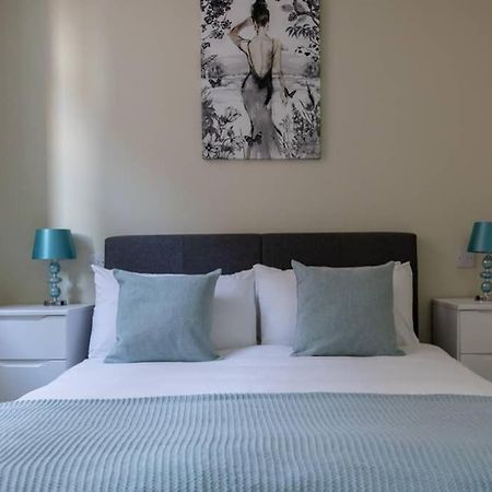 Hereford City Centre - Apartment 4, Isabella House - Modern Apartment In The Heart Of The City - Sleeps 4 Guests - Hosted By Rentmyhouse 외부 사진