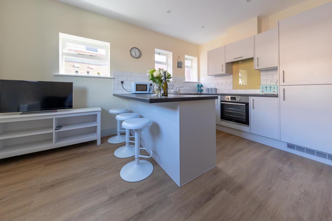 Hereford City Centre - Apartment 4, Isabella House - Modern Apartment In The Heart Of The City - Sleeps 4 Guests - Hosted By Rentmyhouse 외부 사진